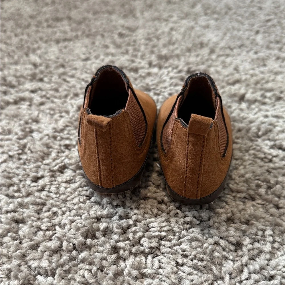 Old Navy Tan Kids Boots - Picture 4 of 4